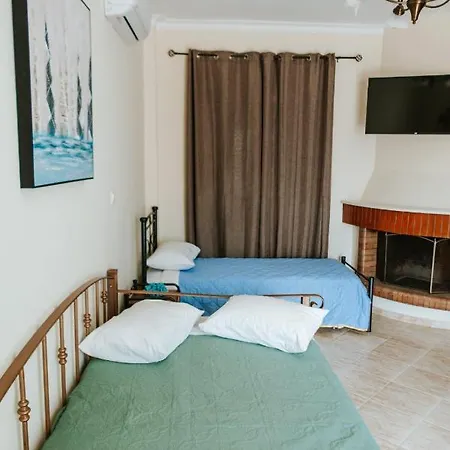 Holiday home Finikas Kamari (Santorini)
